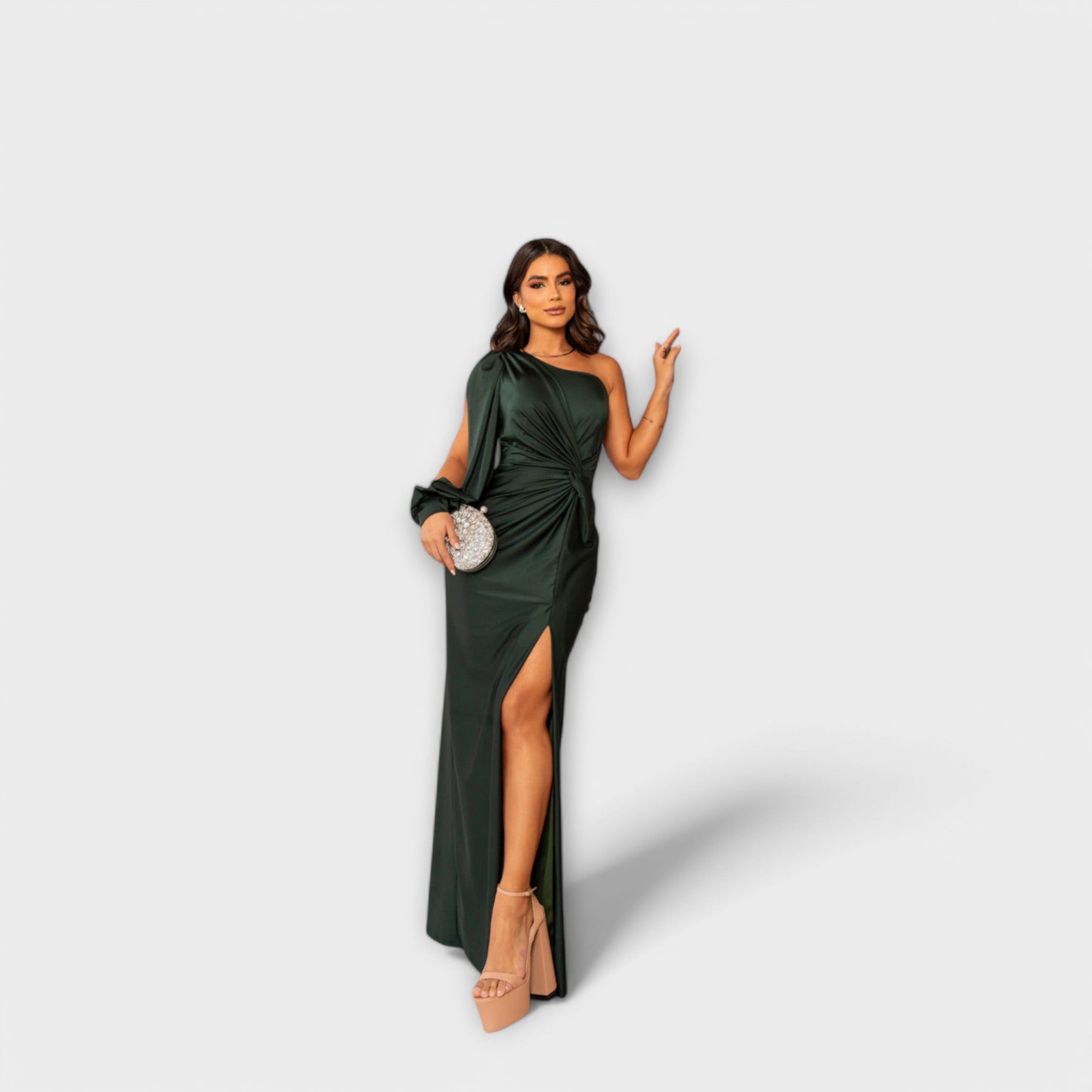 Amelia - Um vestido gracioso com uma finesse impecável