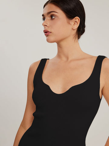 Vestido com Decote em V