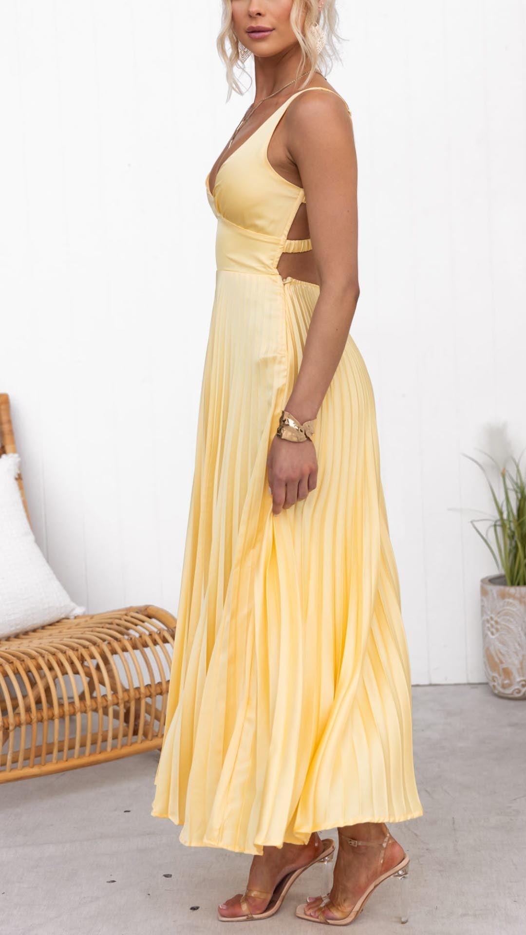 Eva – Vestido  Franzido com Decote em V