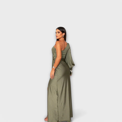 Amelia - Um vestido gracioso com uma finesse impecável